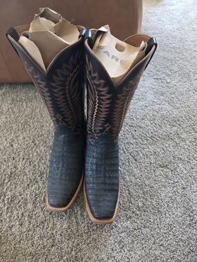 Men's Caimon Suede Cowboy Boots